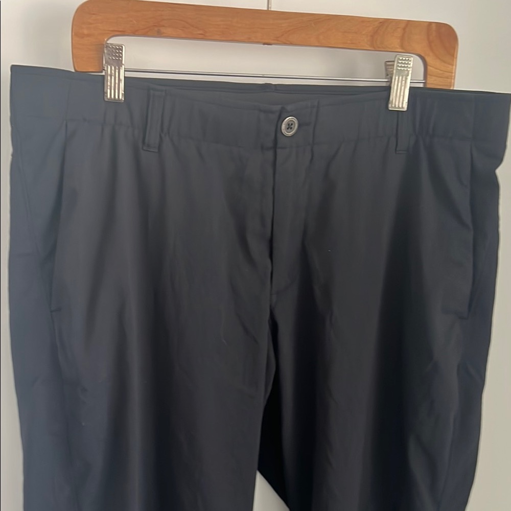 Under Armour The Showdown Black Pant 38/32 Excellent condition